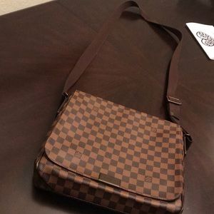 Louis Vuitton Damien messenger bag